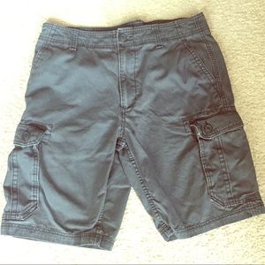 Men’s size 32 cargo shorts.